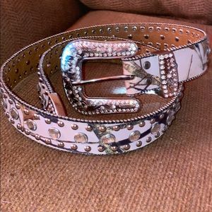 Ladies western studded belt pink camo